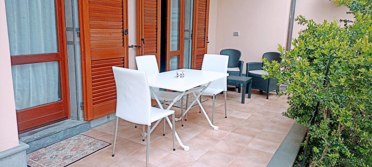 Casa Lilla 1 E 2 Apartamento Oristano Exterior foto